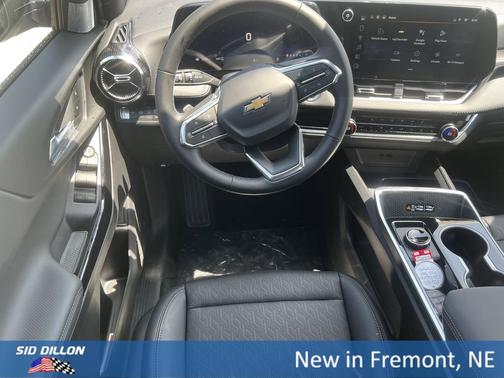 Radiant Red Tintcoat 2026 Chevrolet Equinox 1LT