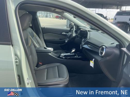Cacti Green 2026 Chevrolet Trax FWD ACTIV