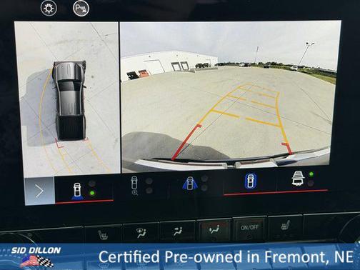 Sterling Metallic 2023 GMC Canyon AT4