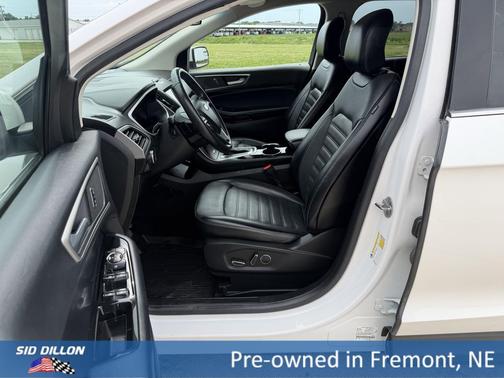White Platinum Metallic Tri-Coat 2018 Ford Edge SEL