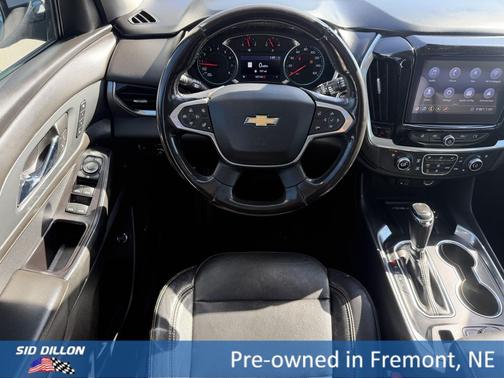 Silver Ice Metallic 2020 Chevrolet Traverse Premier