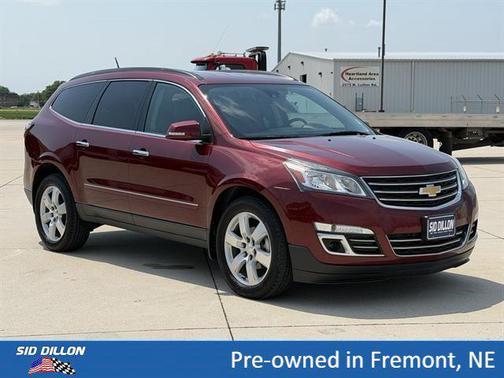 Siren Red Tintcoat 2017 Chevrolet Traverse Premier