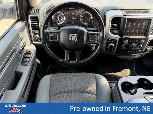 Granite Crystal Metallic Clearcoat 2016 RAM 1500 Big Horn