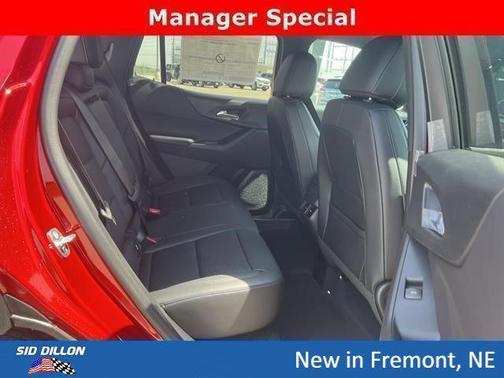 Radiant Red Tintcoat 2026 Chevrolet Equinox 1LT
