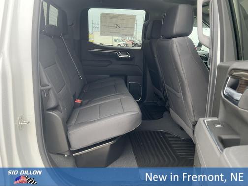 Summit White 2026 Chevrolet Silverado 1500 LT