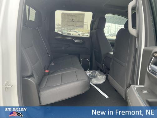 Summit White 2026 Chevrolet Silverado 1500 LT