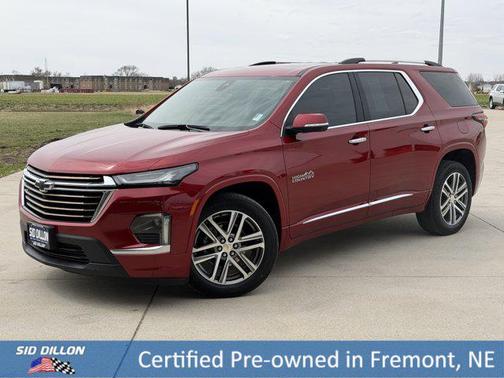 Radiant Red Tintcoat 2023 Chevrolet Traverse High Country