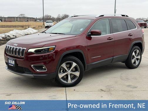 Velvet Red Pearlcoat 2021 Jeep Cherokee Limited