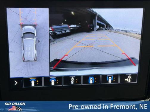 Graphite Metallic 2020 Chevrolet Traverse LT Leather