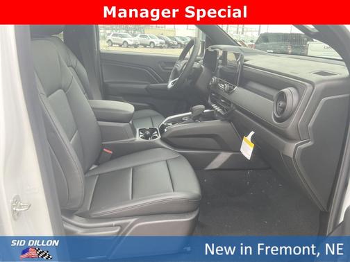 Summit White 2026 Chevrolet Colorado Trail Boss