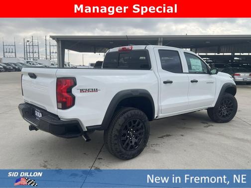 Summit White 2026 Chevrolet Colorado Trail Boss