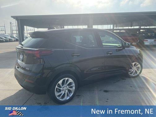 Mosaic Black Metallic 2027 Chevrolet Bolt LT