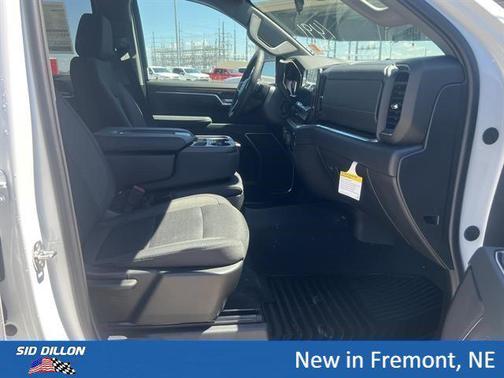 Summit White 2026 Chevrolet Silverado 1500 LT