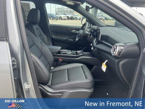 Sterling Gray Metallic 2026 Chevrolet Equinox 1LT