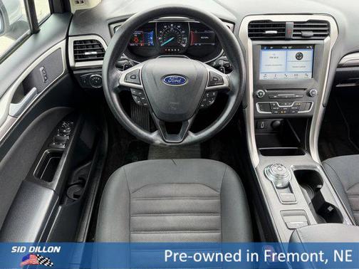 Ingot Silver 2017 Ford Fusion SE
