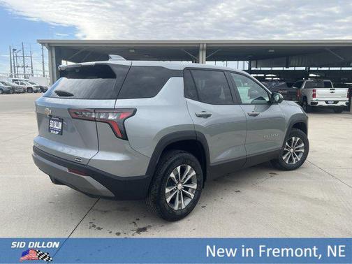 Sterling Gray Metallic 2026 Chevrolet Equinox 1LT