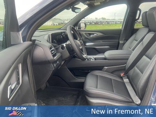 Lakeshore Blue Metallic 2026 Chevrolet Traverse LT