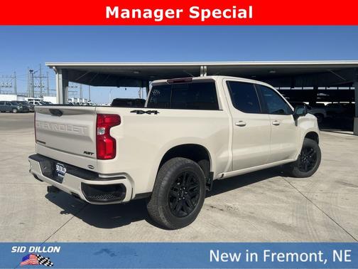 White Sands 2026 Chevrolet Silverado 1500 RST