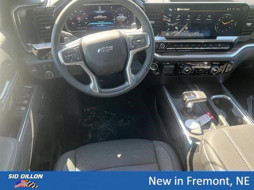 Summit White 2026 Chevrolet Silverado 1500 RST