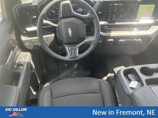 Summit White 2026 Chevrolet Silverado 1500 LT
