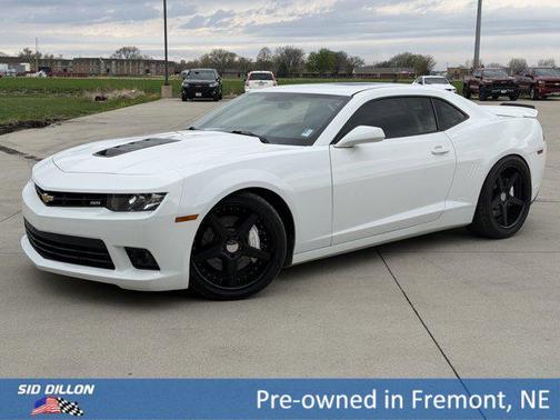 Summit White 2015 Chevrolet Camaro 2SS
