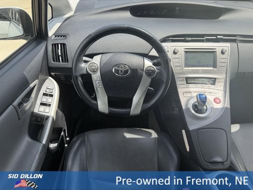 Blizzard Pearl 2013 Toyota Prius One