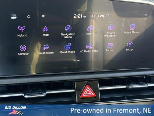 Aurora Black Pearl 2023 Kia Niro EX