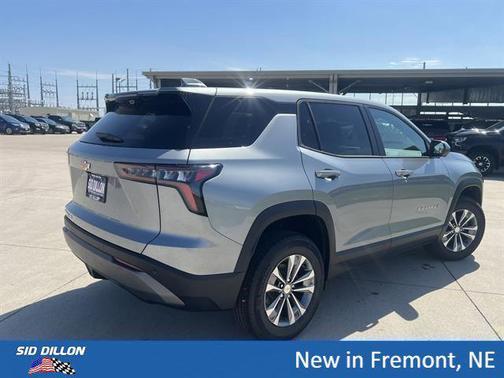 Sterling Gray Metallic 2026 Chevrolet Equinox 1LT