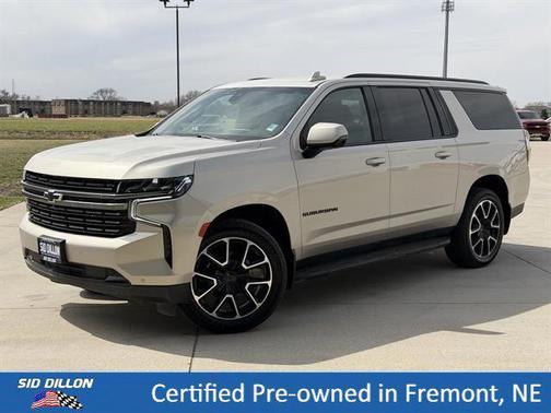 Empire Beige Metallic 2022 Chevrolet Suburban RST