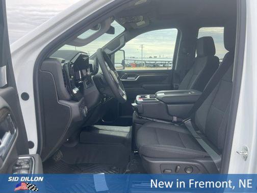 Summit White 2026 Chevrolet Silverado 2500 LT