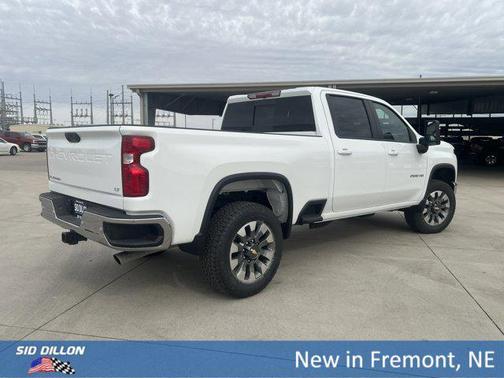 Summit White 2026 Chevrolet Silverado 2500 LT