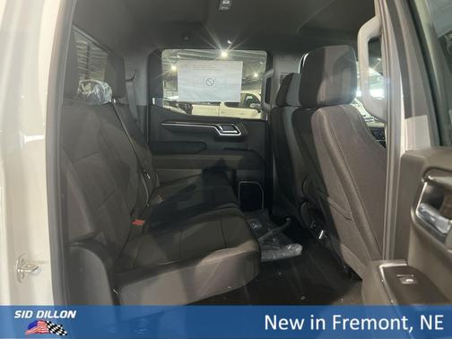 Summit White 2026 Chevrolet Silverado 1500 LT