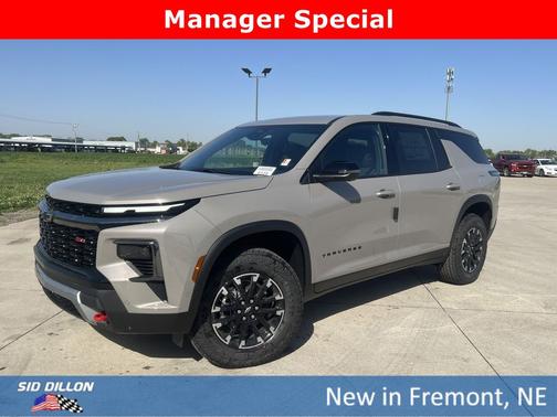 Sandstone Gray 2026 Chevrolet Traverse AWD Z71