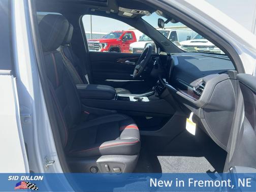Polar White Tricoat 2027 Chevrolet Traverse RS