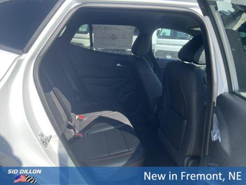 Summit White 2026 Chevrolet Trax FWD 2RS