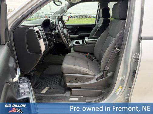 Silver Ice Metallic 2017 Chevrolet Silverado 1500 2LT