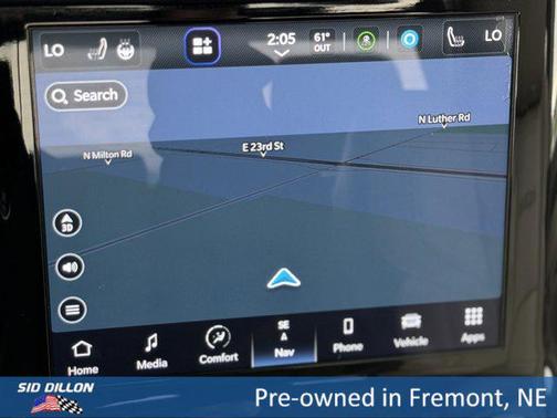 Bright White Clearcoat 2022 RAM 2500 Laramie Crew Cab 4x4 6'4' Box