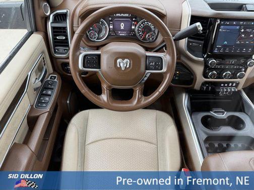 Bright White Clearcoat 2022 RAM 2500 Laramie Crew Cab 4x4 6'4' Box