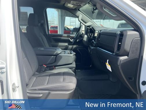 Summit White 2026 Chevrolet Silverado 2500 LT