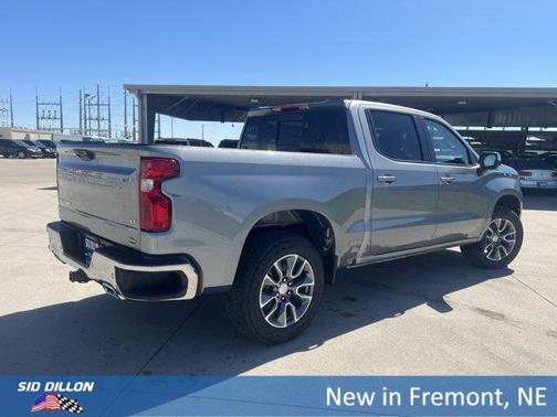 Sterling Gray Metallic 2026 Chevrolet Silverado 1500 LT