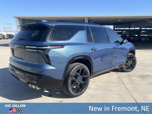 Lakeshore Blue Metallic 2026 Chevrolet Traverse RS
