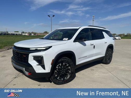 Polar White Tricoat 2026 Chevrolet Traverse AWD Z71