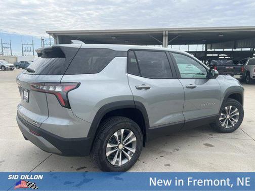 Sterling Gray Metallic 2026 Chevrolet Equinox 1LT