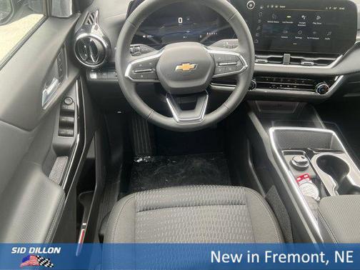 Sterling Gray Metallic 2026 Chevrolet Equinox 1LT