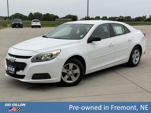 Summit White 2015 Chevrolet Malibu 1LS