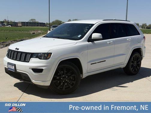 Bright White Clearcoat 2018 Jeep Grand Cherokee Altitude