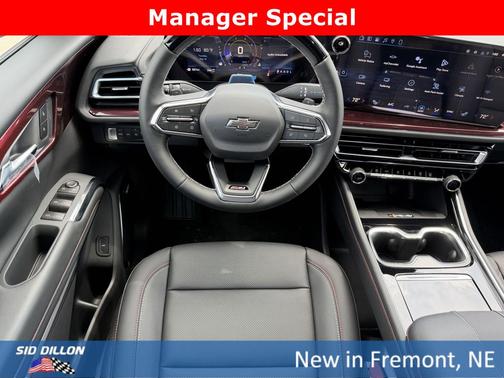 Sterling Gray Metallic 2026 Chevrolet Traverse AWD Z71