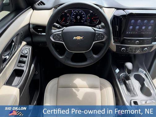 Summit White 2023 Chevrolet Traverse Premier