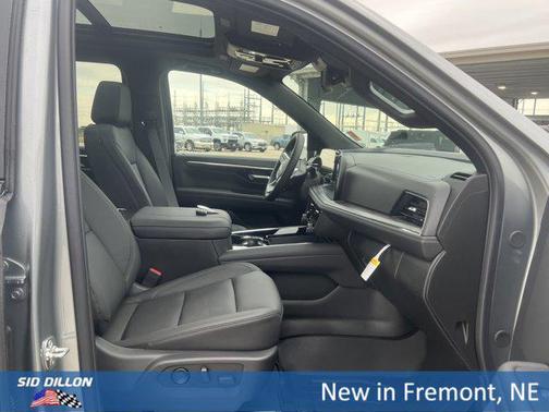 Sterling Gray Metallic 2026 Chevrolet Suburban Z71, 4WD