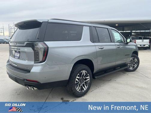 Sterling Gray Metallic 2026 Chevrolet Suburban Z71, 4WD